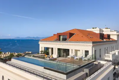 penthouse nacre Le Provençal french riviera