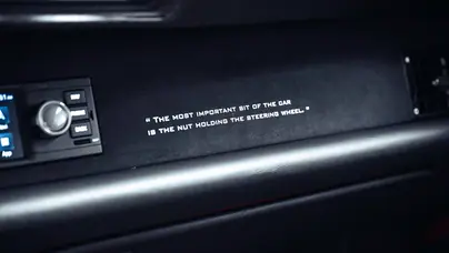 The Gunther Werks Brundle Edition Turbo features a quote from Martin Brundle on its dashboard