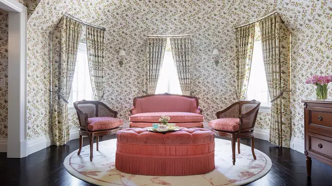 Rosewood design bedroom sitting area