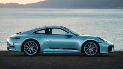 Porsche 911 Carrera T 'Formosa'